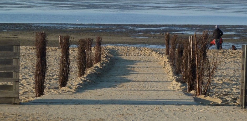 Die direkte Strandnähe der Ferienresidenz 4.09 Hohe Lith lädt zu spontanen Aktivitäten oder erholsamen Spaziergängen an der Nordseeküste ein